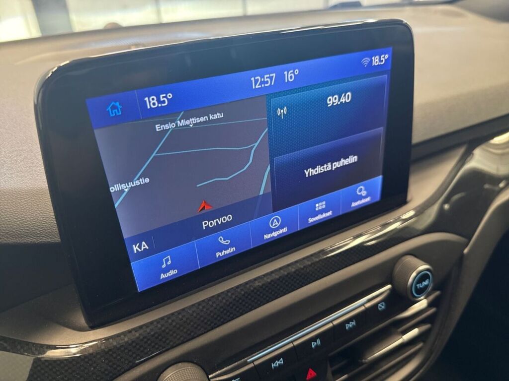 Ford Focus 2021 Musta