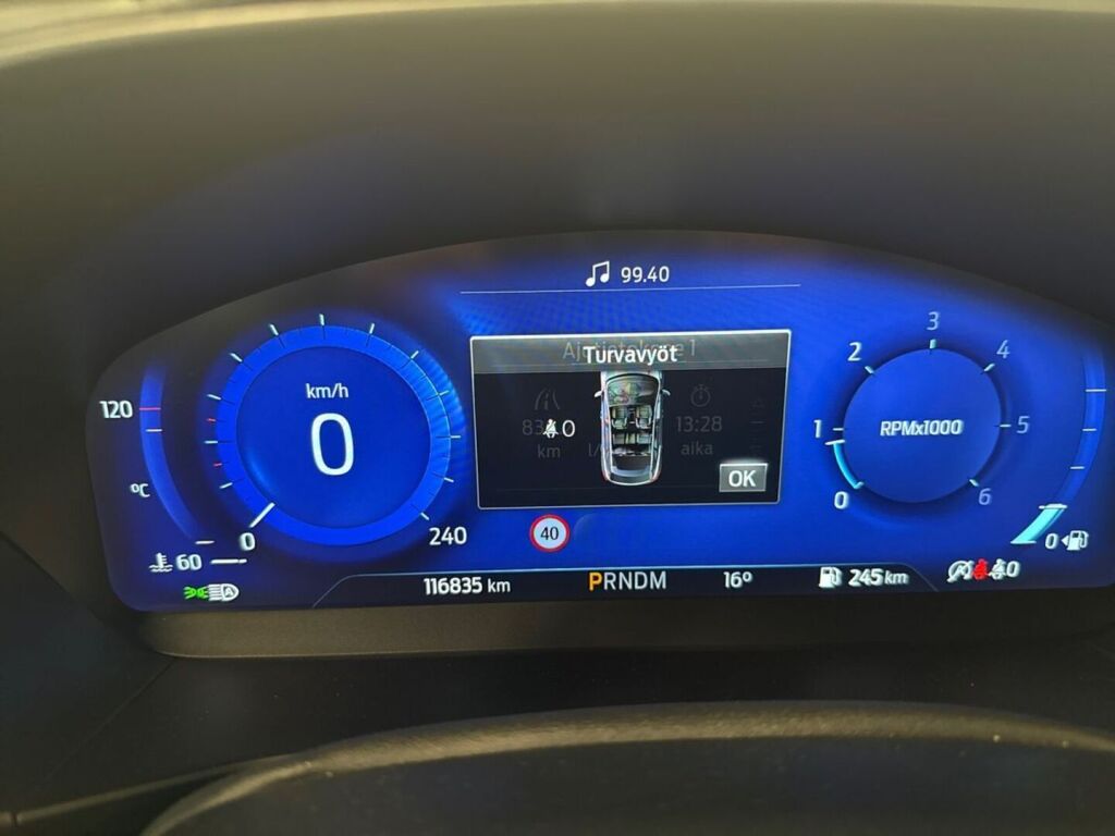 Ford Focus 2021 Musta