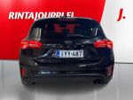 Ford Focus 2021 Musta