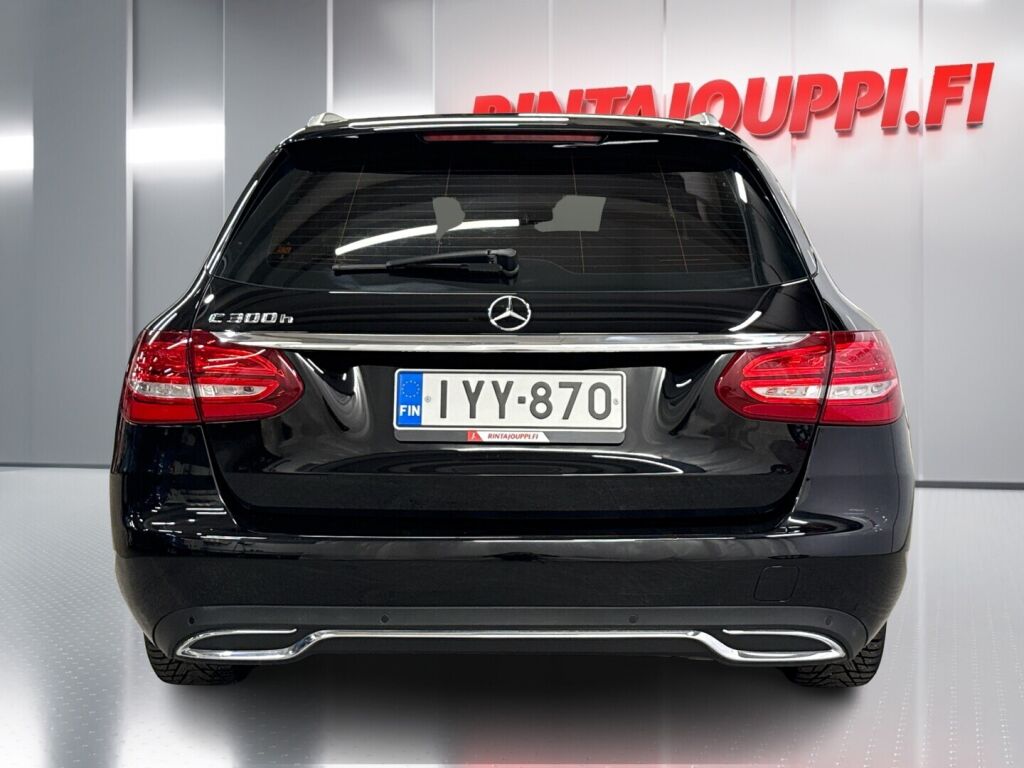 Mercedes-Benz C 2016 Musta