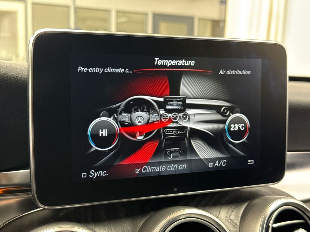 Mercedes-Benz C 2016 Musta