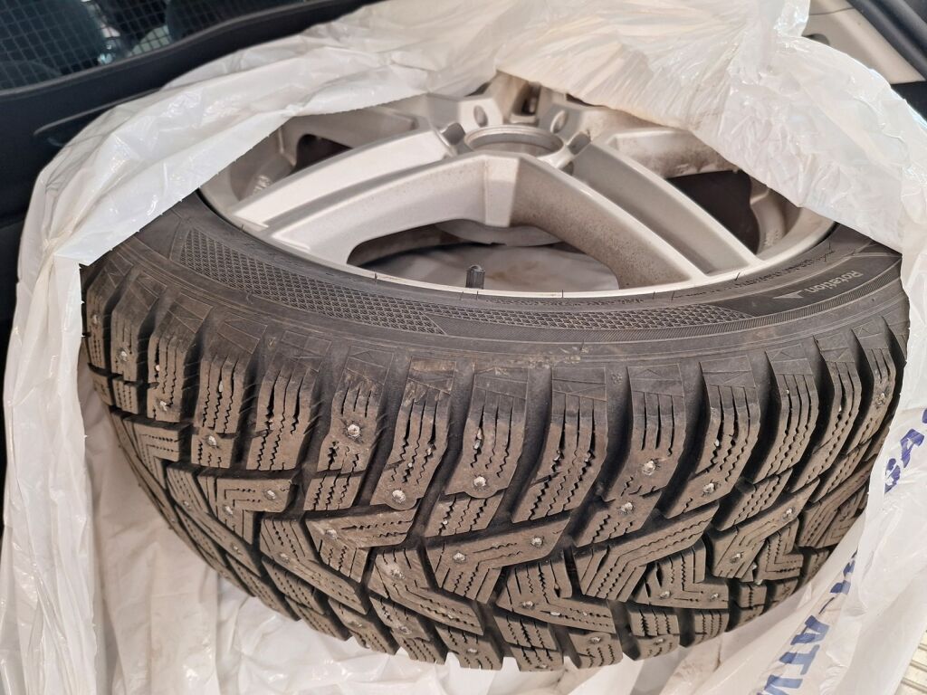 Mercedes-Benz C 2016 Musta