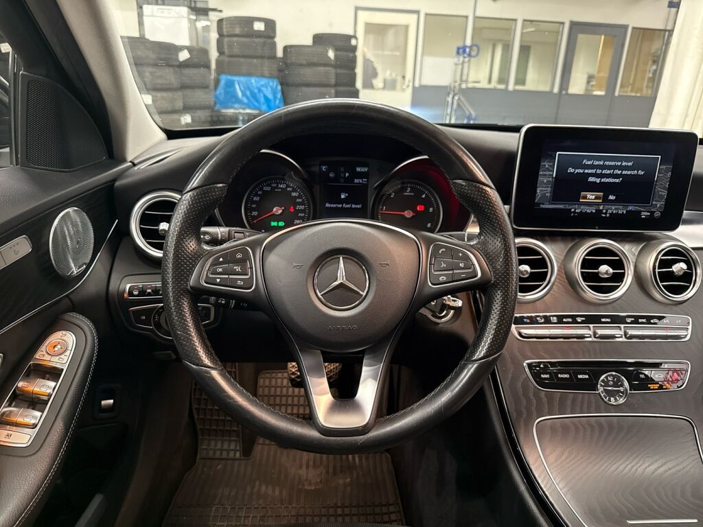 Mercedes-Benz C 2016 Musta