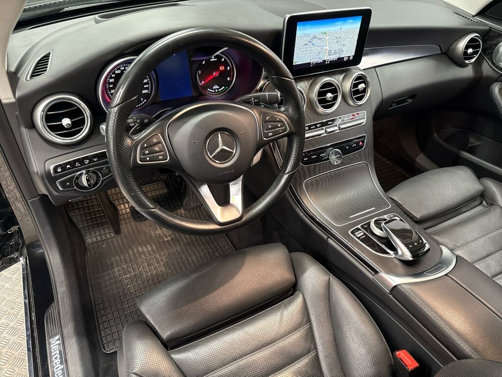 Mercedes-Benz C 2016 Musta