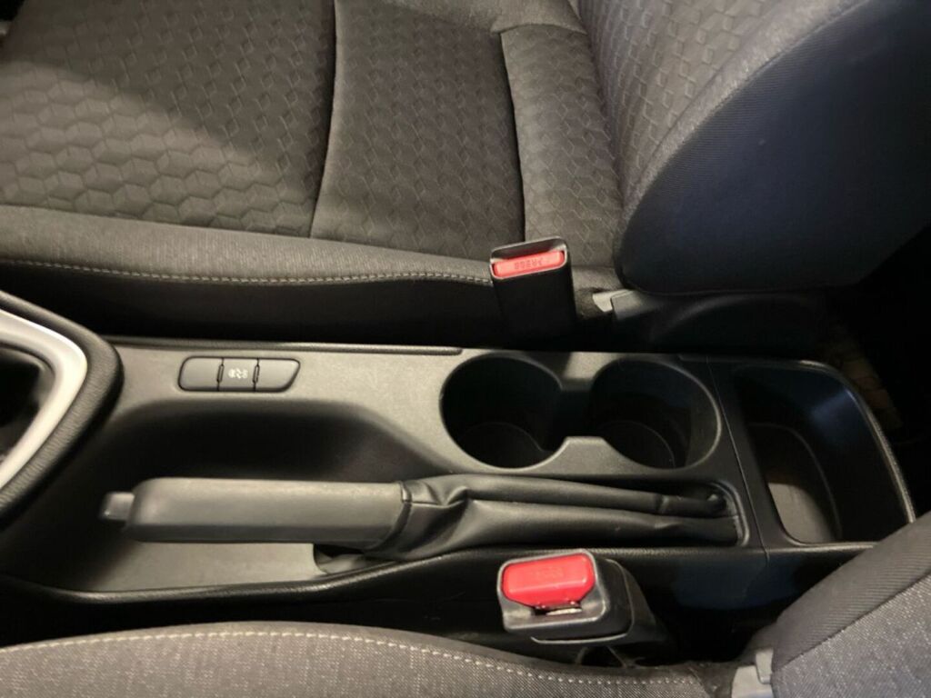 Toyota Yaris 2020 Valkoinen