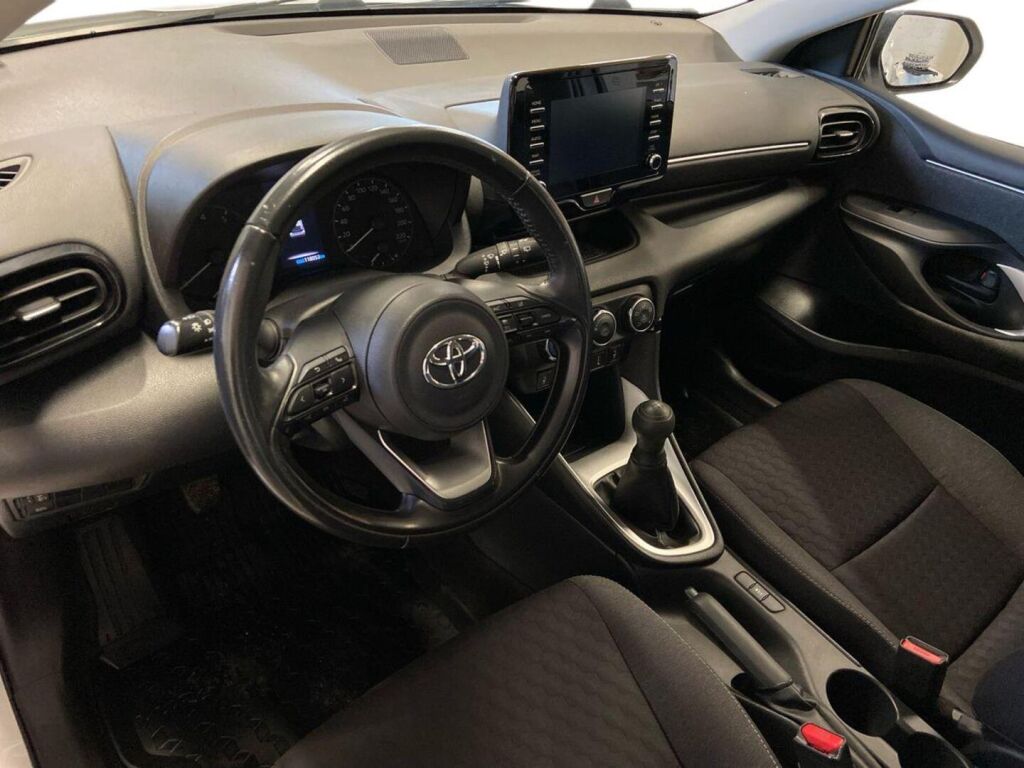 Toyota Yaris 2020 Valkoinen