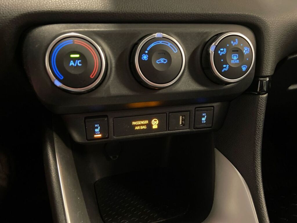 Toyota Yaris 2020 Valkoinen