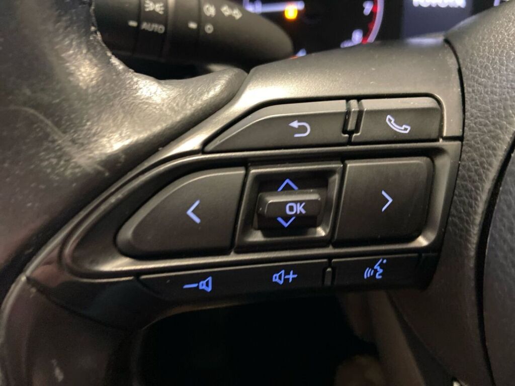 Toyota Yaris 2020 Valkoinen