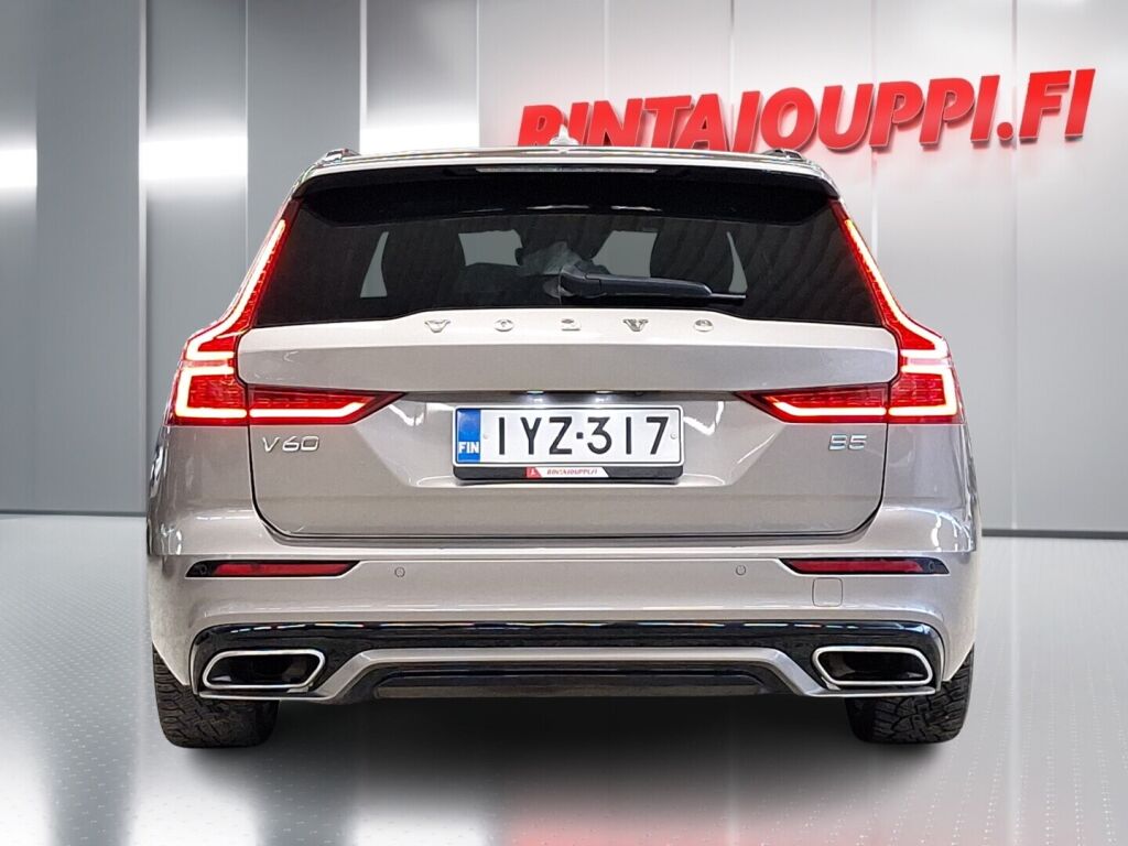 Volvo V60 2021 Harmaa