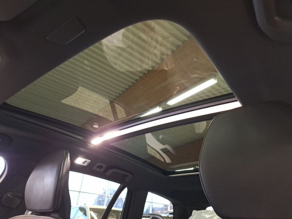 Volvo V60 2021 Harmaa