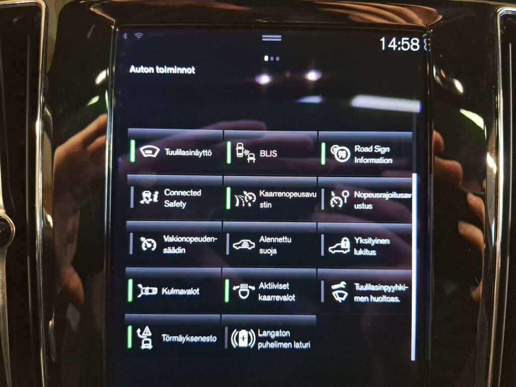 Volvo V60 2021 Harmaa