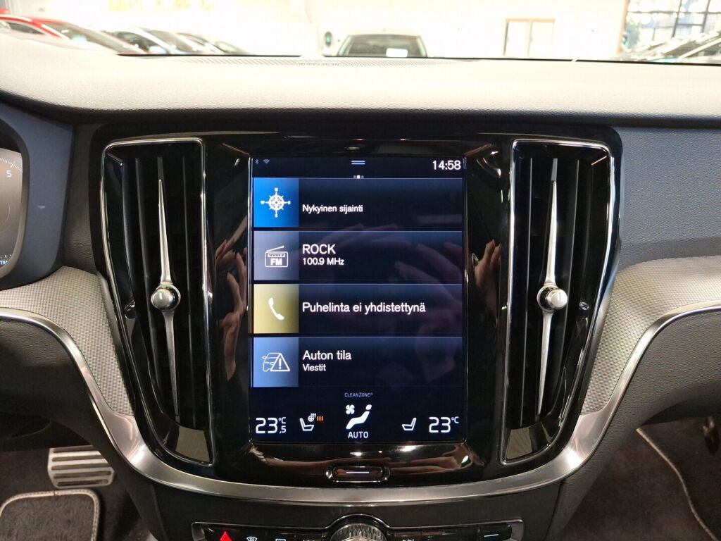 Volvo V60 2021 Harmaa