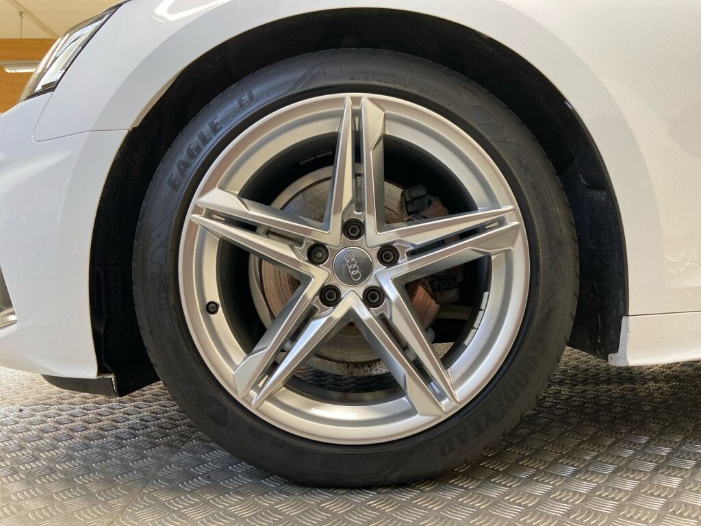 Audi A5 2020 Valkoinen