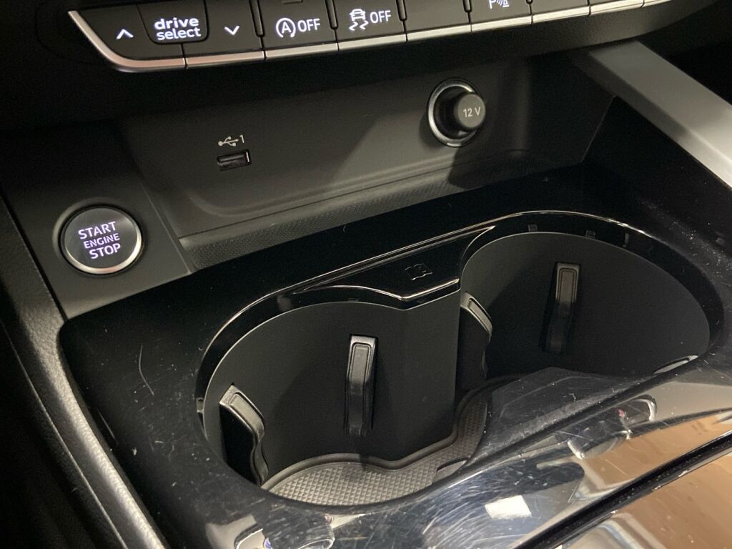 Audi A5 2020 Valkoinen