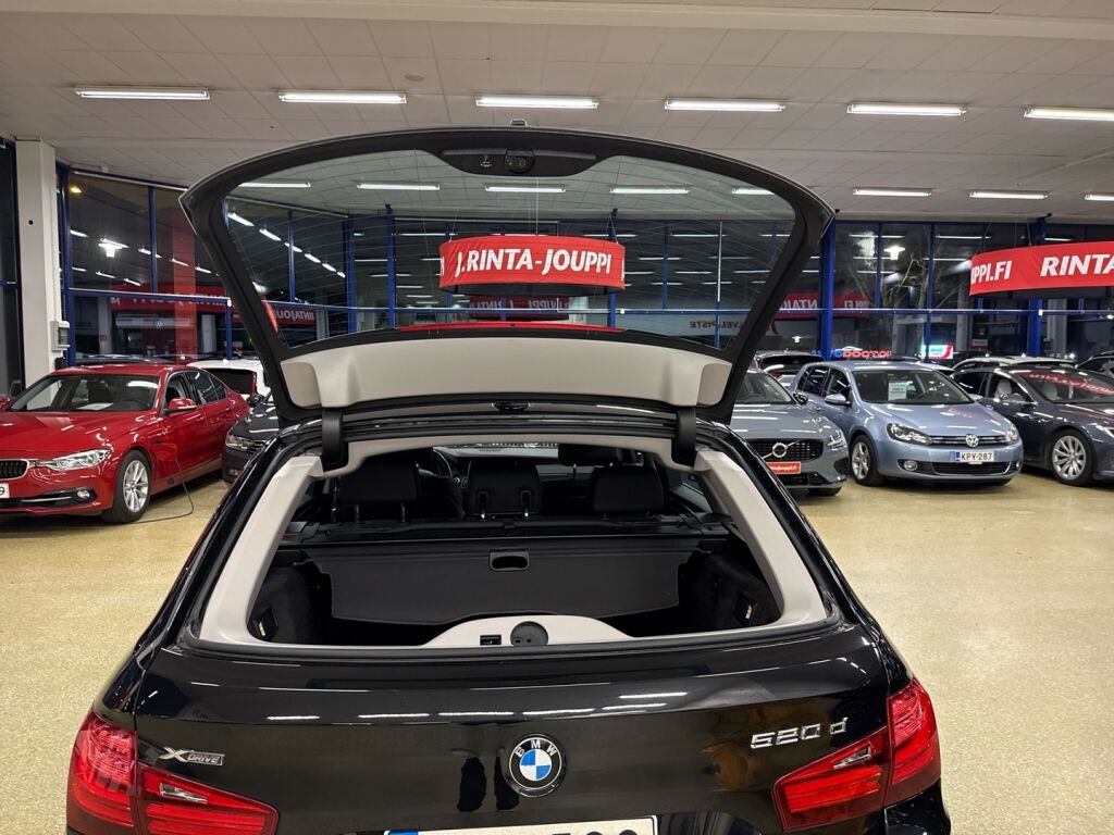 BMW 520 2014 Musta