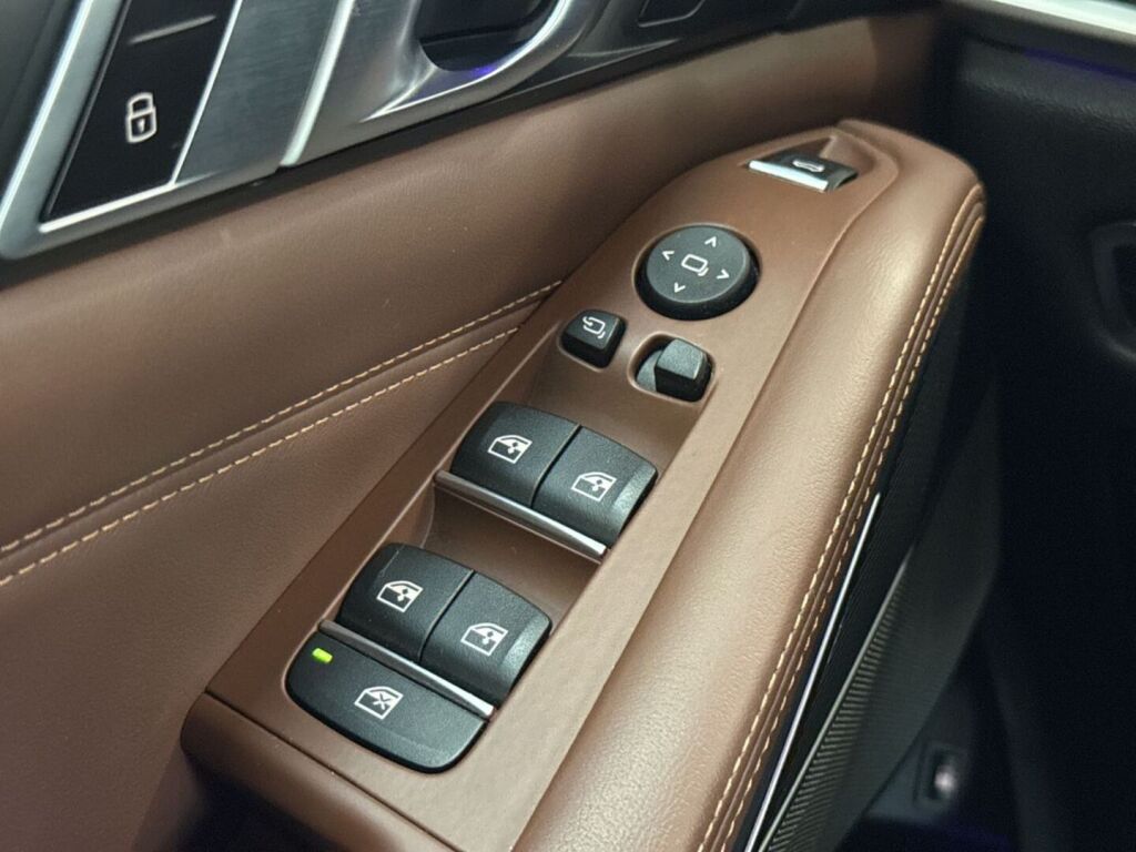 BMW X5 2020 Musta