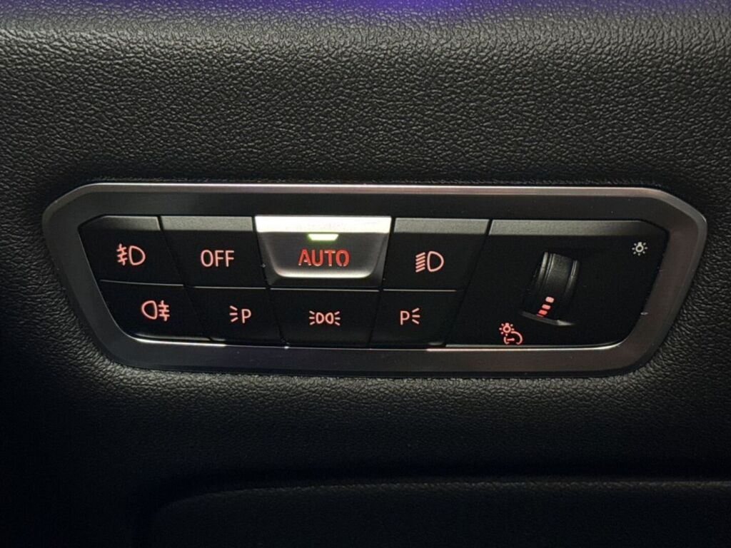 BMW X5 2020 Musta