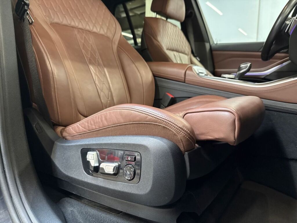 BMW X5 2020 Musta