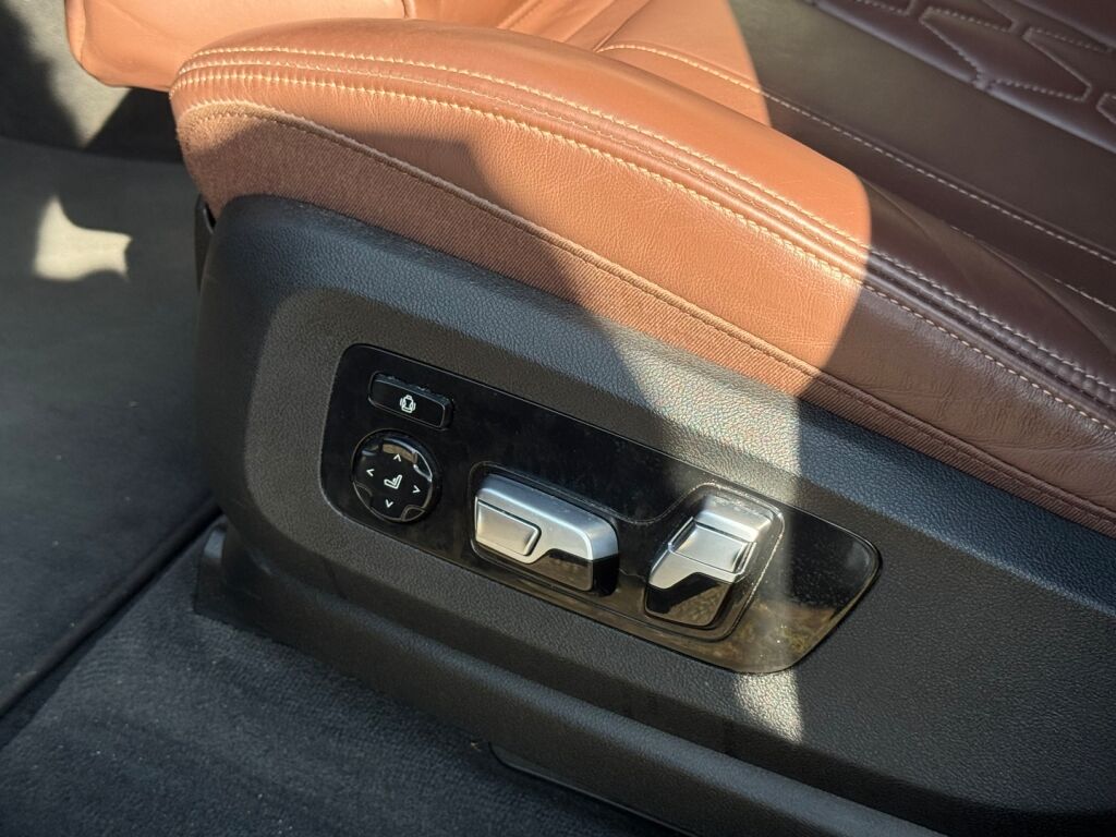 BMW X5 2020 Musta