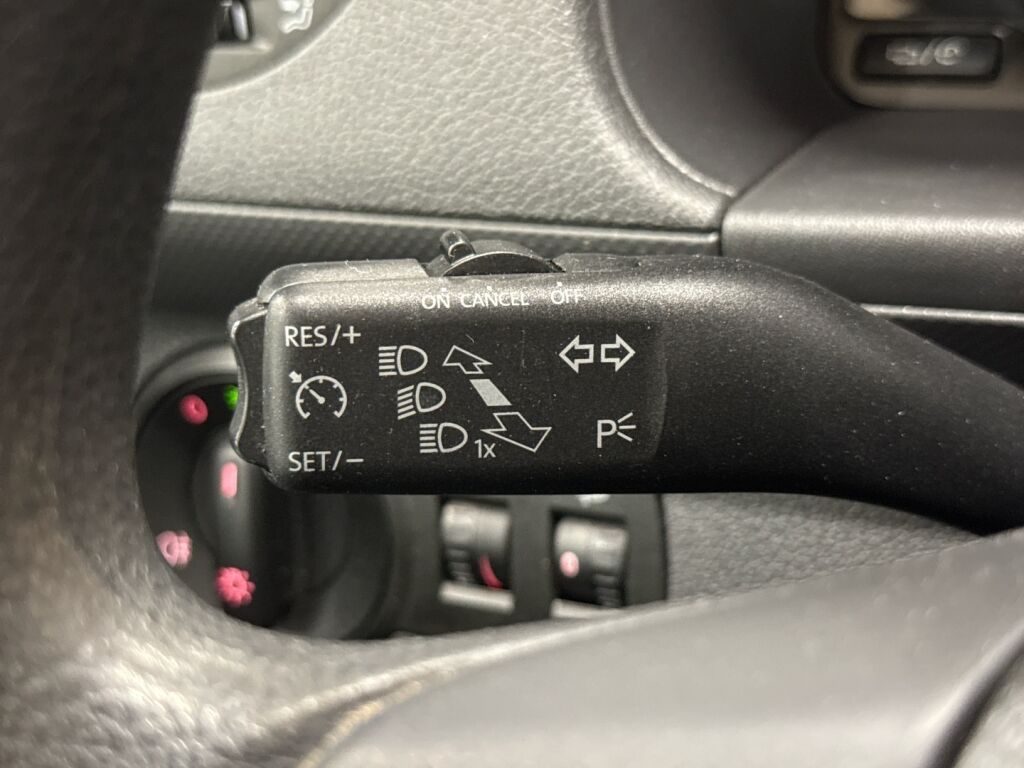 Volkswagen Caddy 2013 Valkoinen