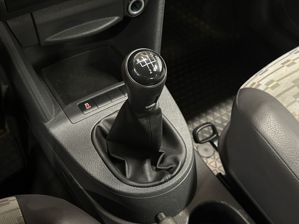 Volkswagen Caddy 2013 Valkoinen