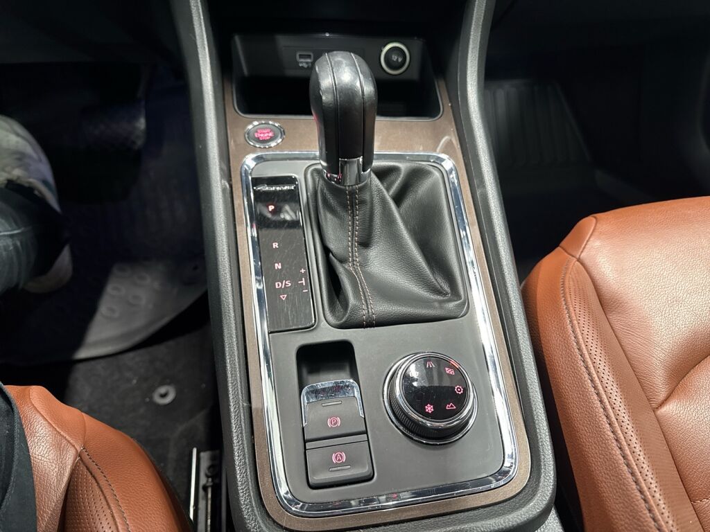 Seat Ateca 2017 Harmaa