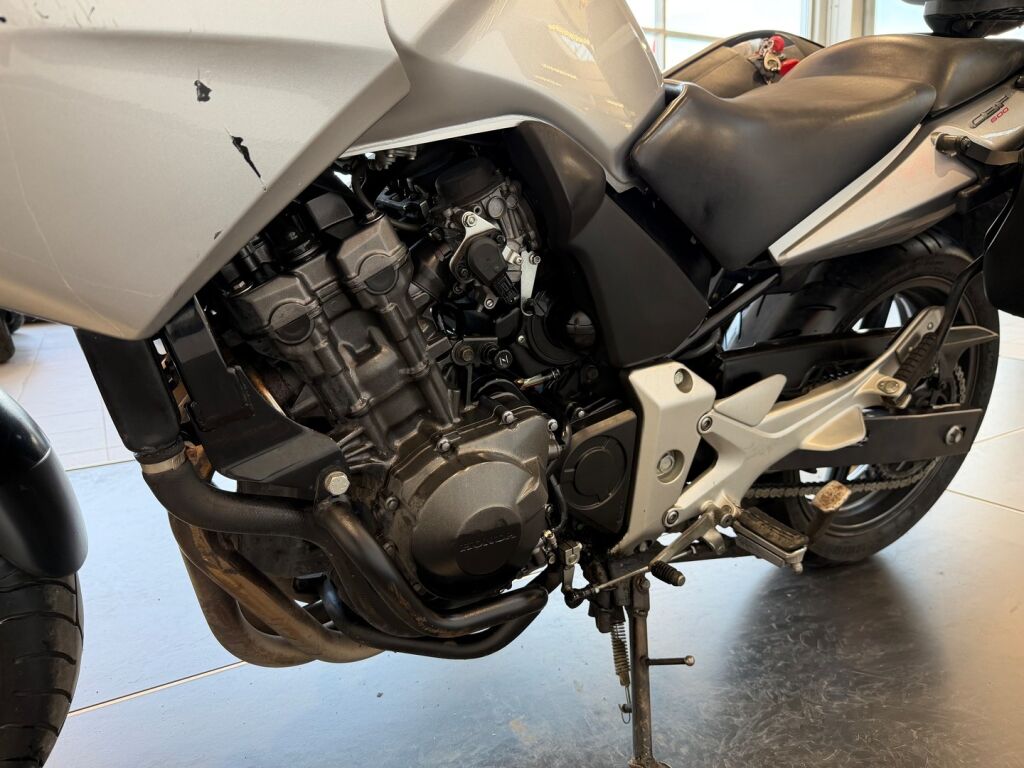 Honda CBF 2006 Musta