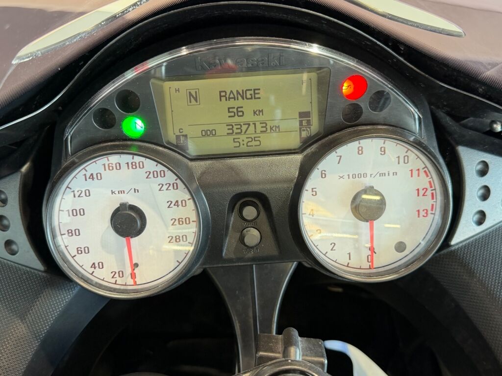 Kawasaki ZZR 2008 VL V 240
