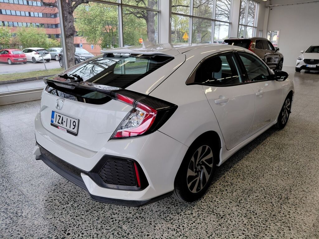 Honda Civic 2018 Valkoinen