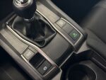 Honda Civic 2018 Valkoinen