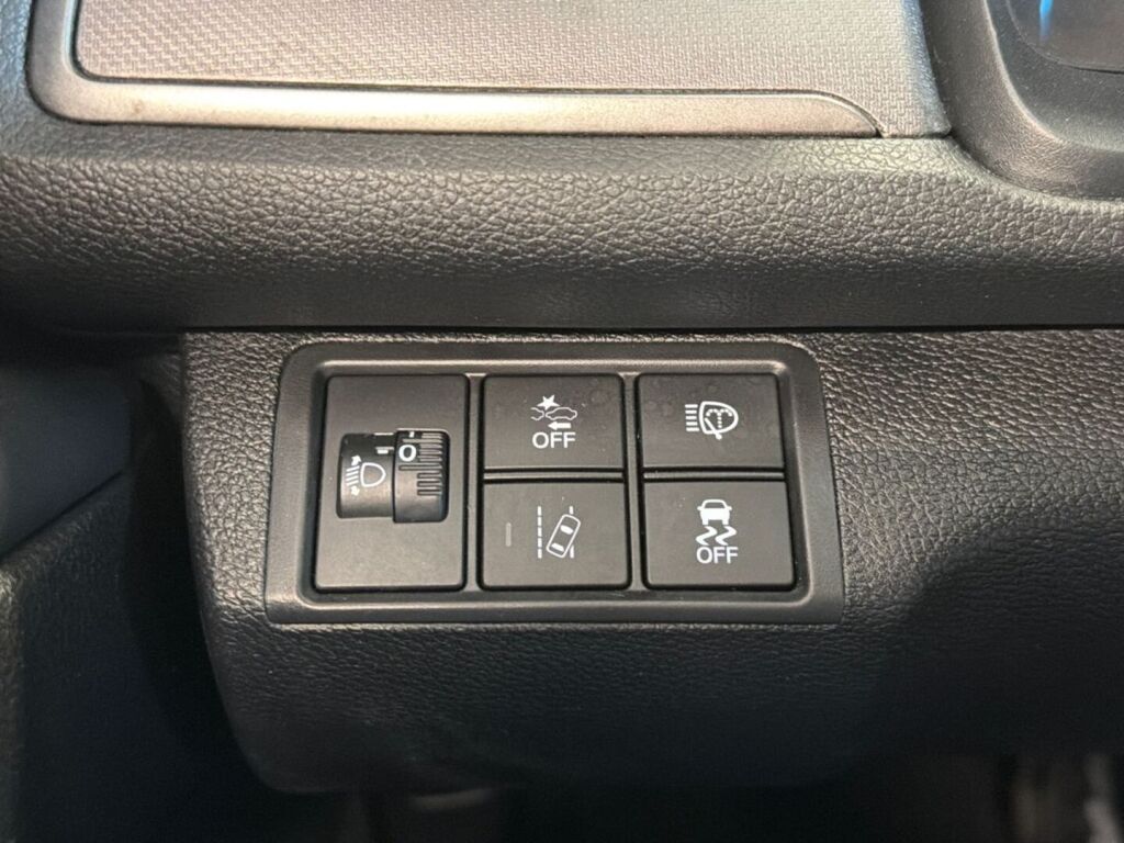 Honda Civic 2018 Valkoinen