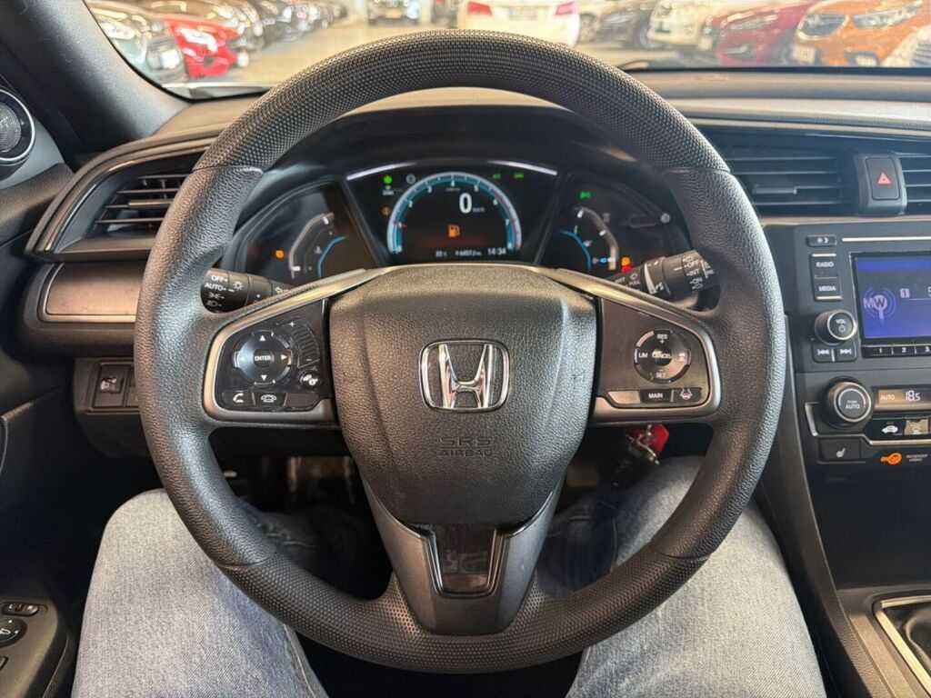 Honda Civic 2018 Valkoinen
