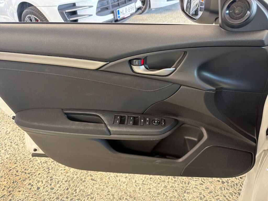 Honda Civic 2018 Valkoinen