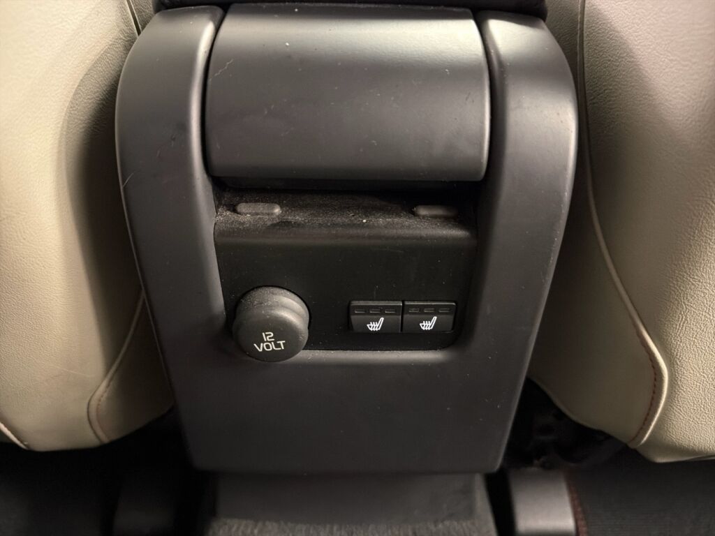 Volvo XC60 2015 Valkoinen