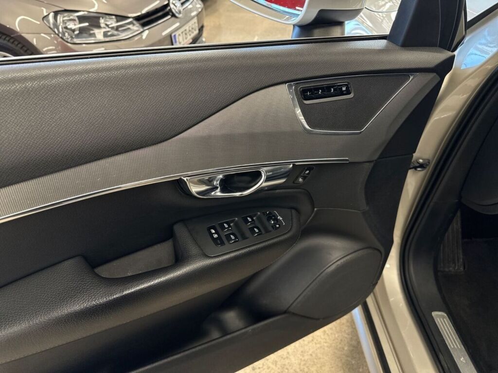 Volvo XC90 2016 Harmaa
