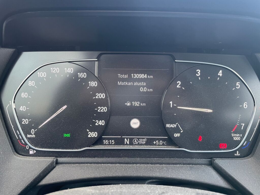 BMW 118 2021 Valkoinen