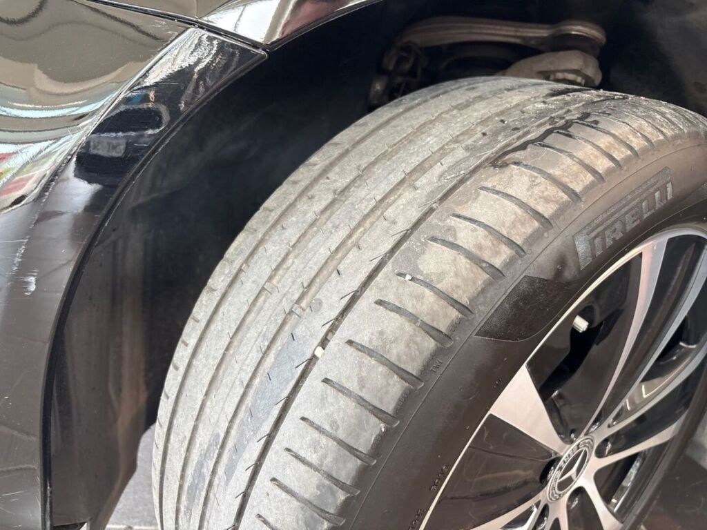 Mercedes-Benz E 2020 Musta