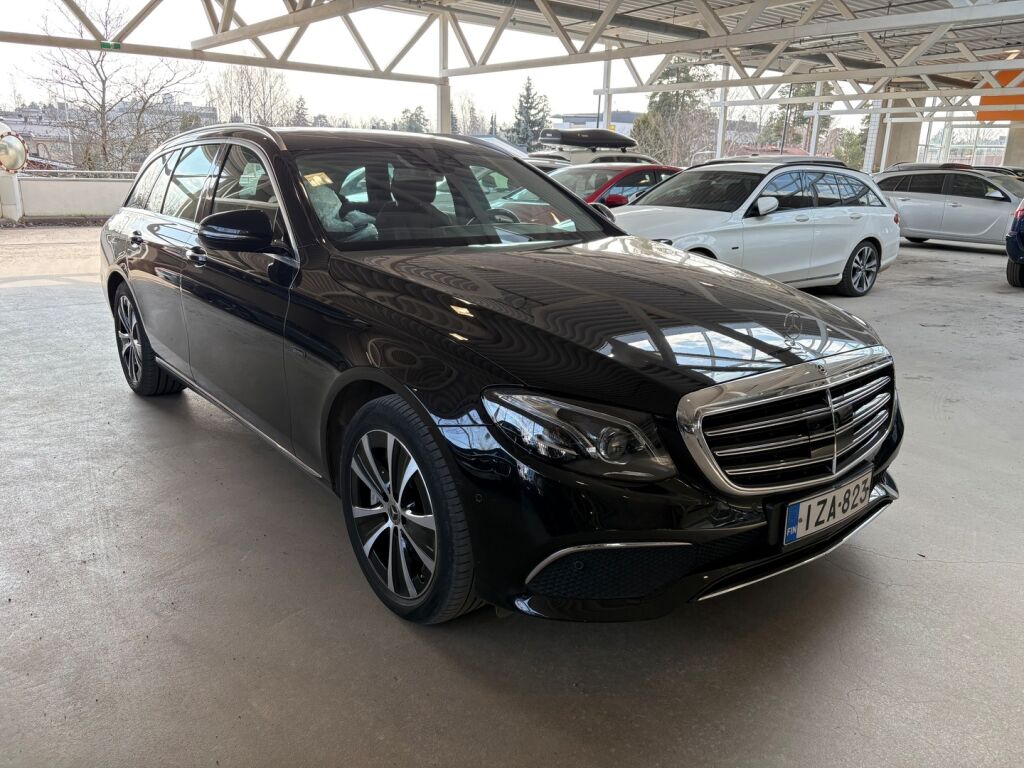 Mercedes-Benz E 2020 Musta