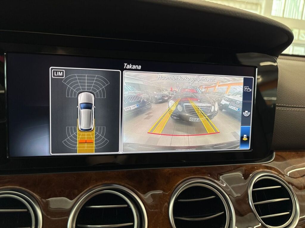 Mercedes-Benz E 2020 Musta