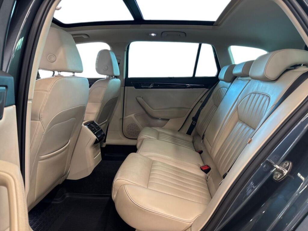 Skoda Superb 2020 Harmaa