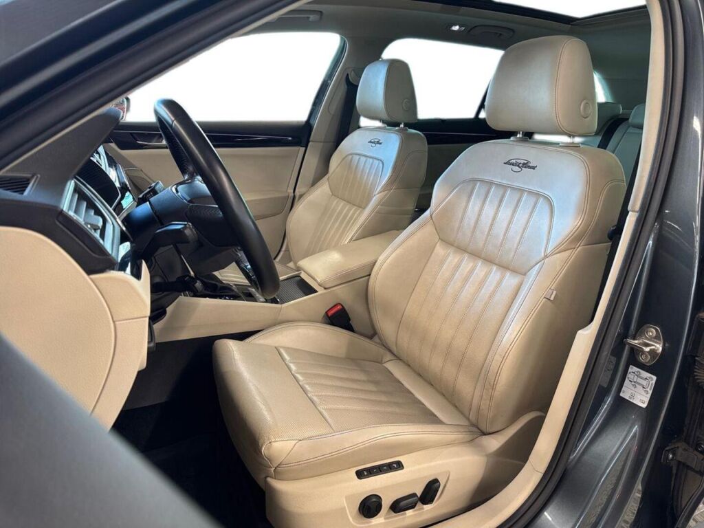 Skoda Superb 2020 Harmaa