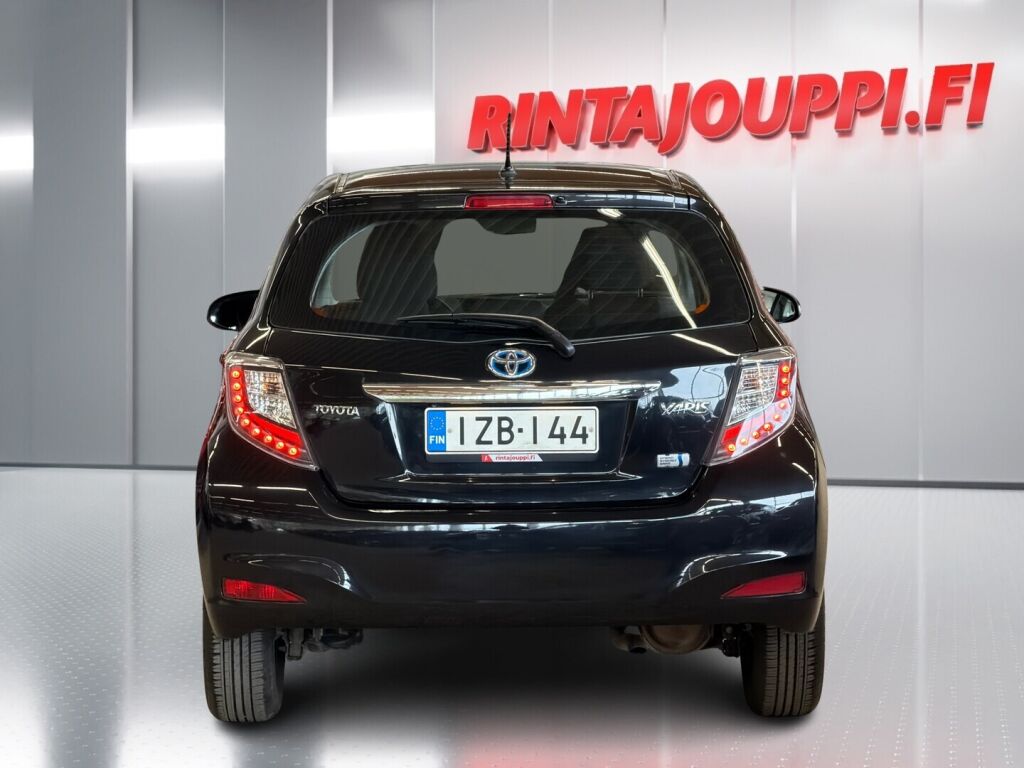 Toyota Yaris 2014 Musta
