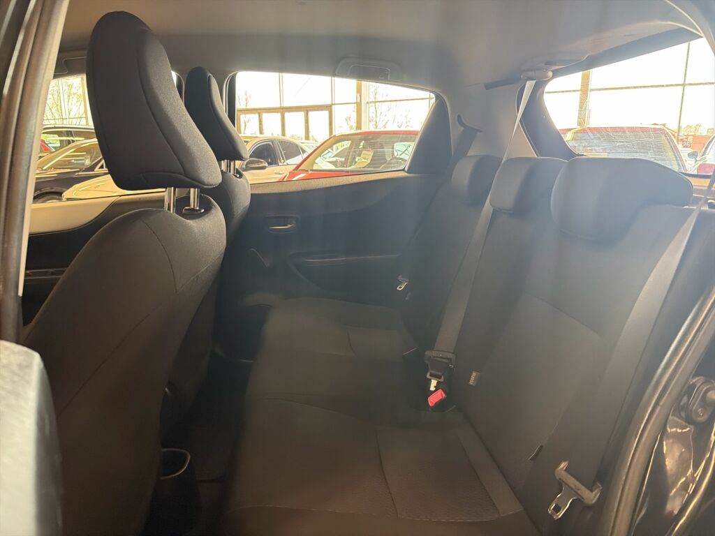 Toyota Yaris 2014 Musta
