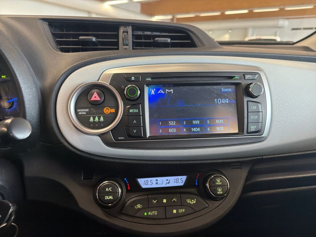 Toyota Yaris 2014 Musta