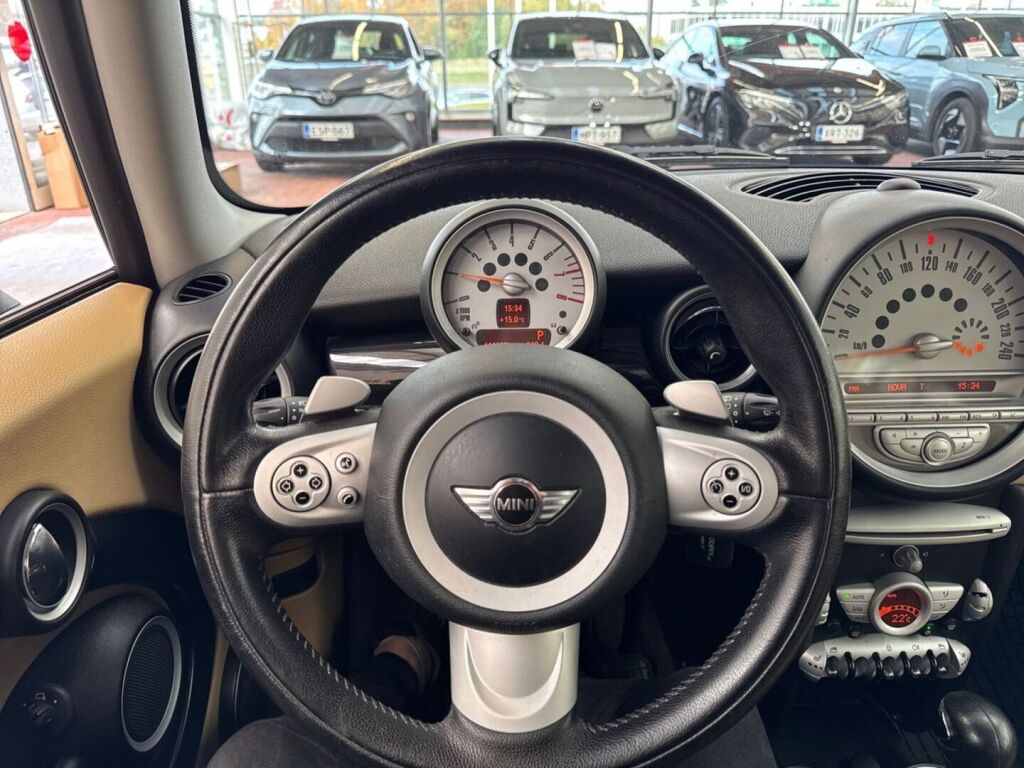 Mini Cooper 2007 Musta