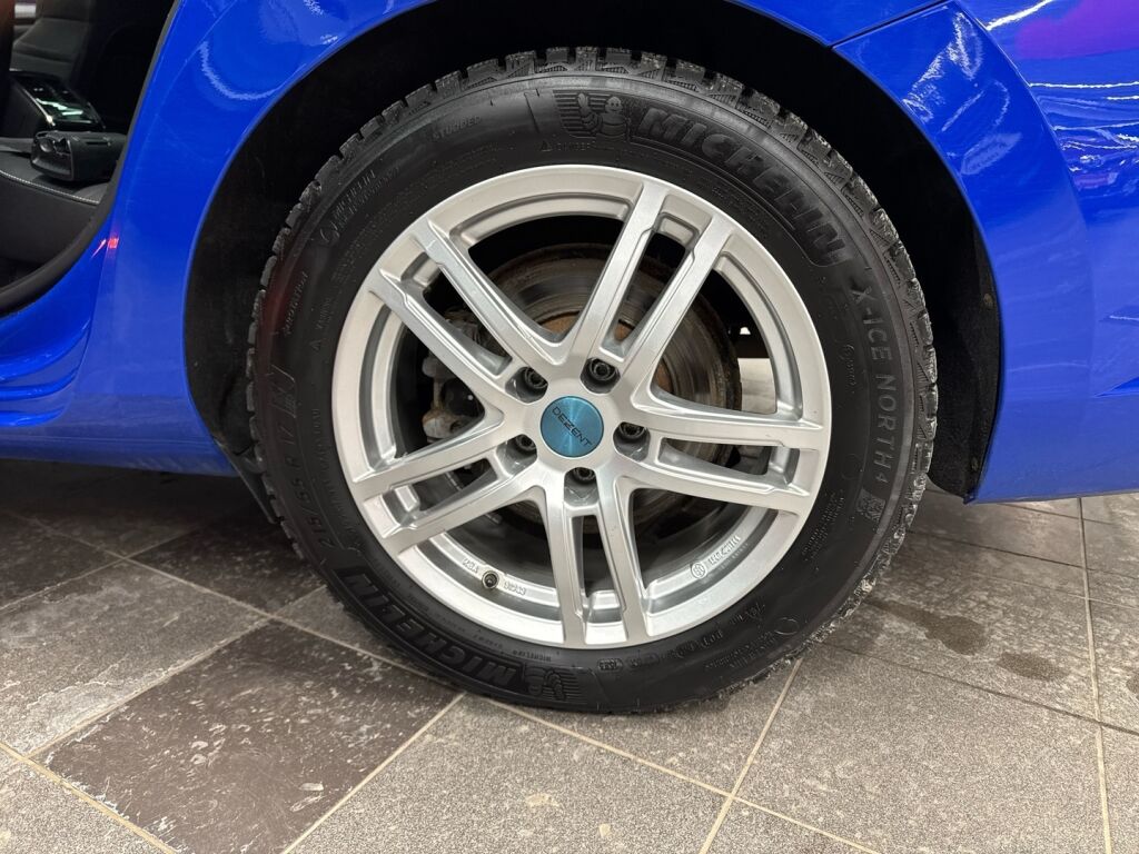 Skoda Superb 2021 Sininen