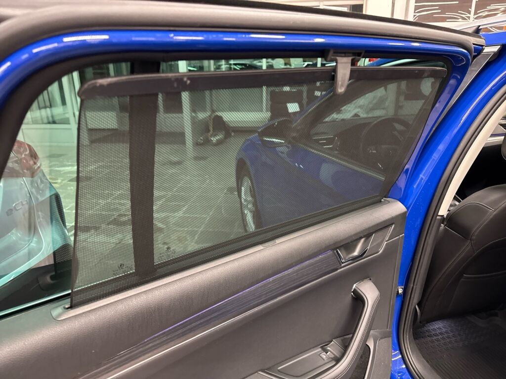 Skoda Superb 2021 Sininen