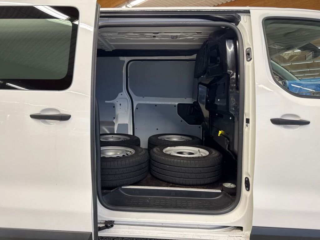 Toyota Proace 2020 Valkoinen