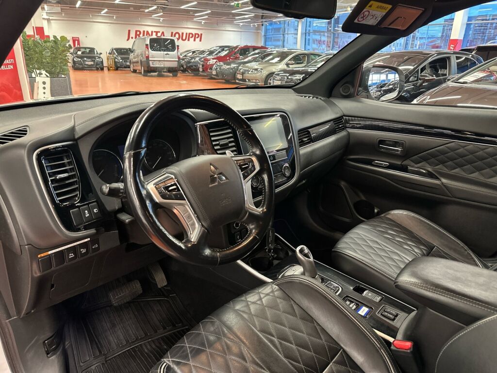 Mitsubishi OUTLANDER PHEV 2019 Valkoinen