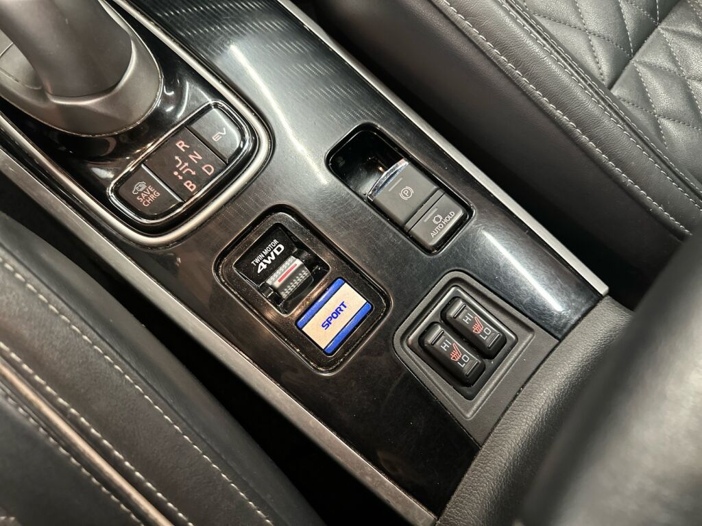 Mitsubishi OUTLANDER PHEV 2019 Valkoinen